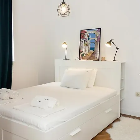 The Residential 1-bd With An Outdoor Thermal Pool Apartment